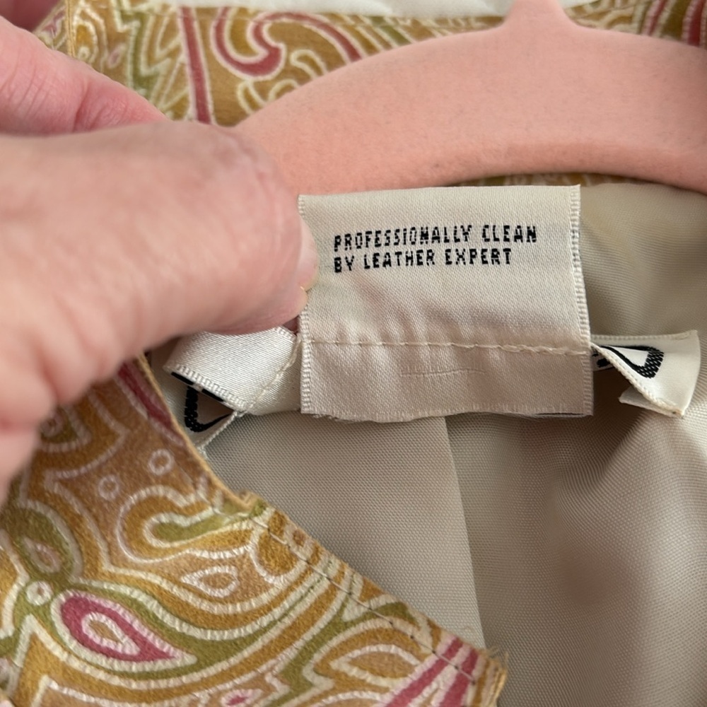 Carlisle Suede Paisley Blazer/Green/Pink/Tan/White. Snaps/Zippers. Size 6 - Picture 9 of 12